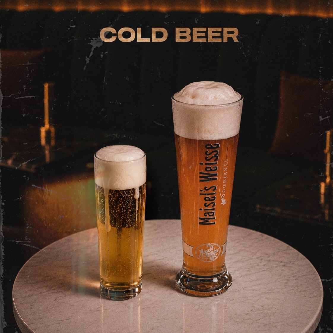 Zwei frisch gezapfte Biere